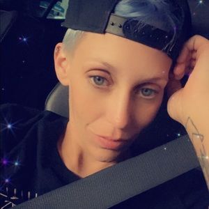 Meet your Posher, Jolynn